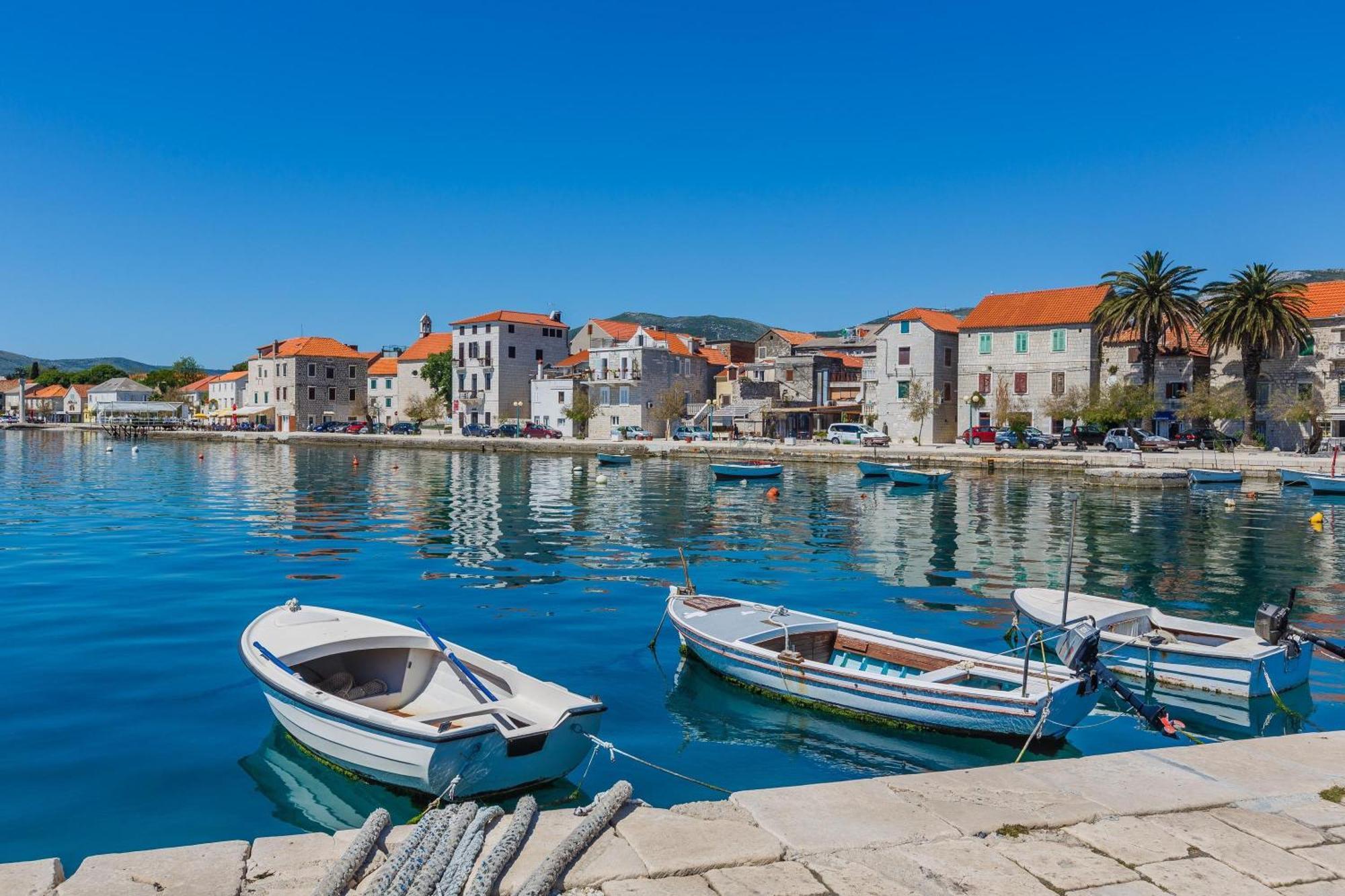 Modern Apartment Nikola In A Quiet Area Kaštel Stari Εξωτερικό φωτογραφία