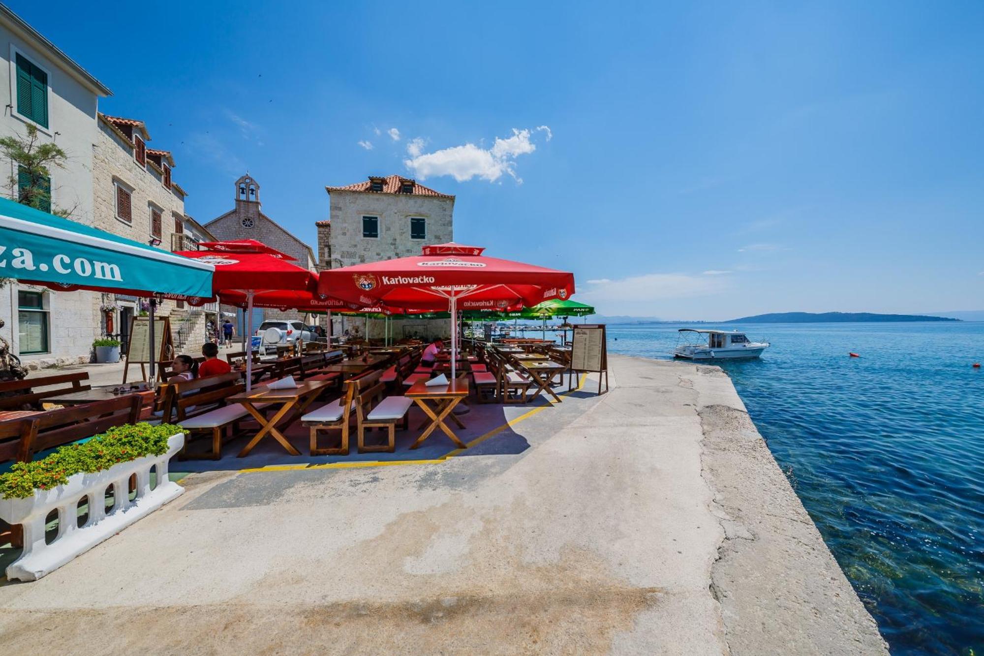 Modern Apartment Nikola In A Quiet Area Kaštel Stari Εξωτερικό φωτογραφία